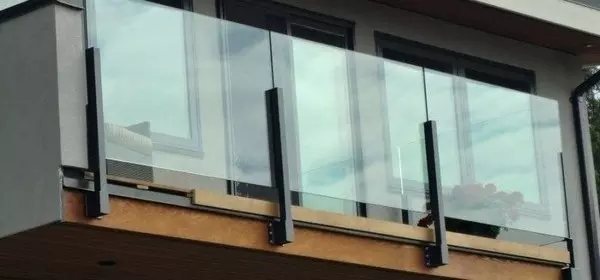 lapmegfogásos üvegkorlatok lapmegfogásos üvegkorlatok