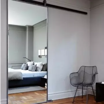 óriás hálószobai tükör